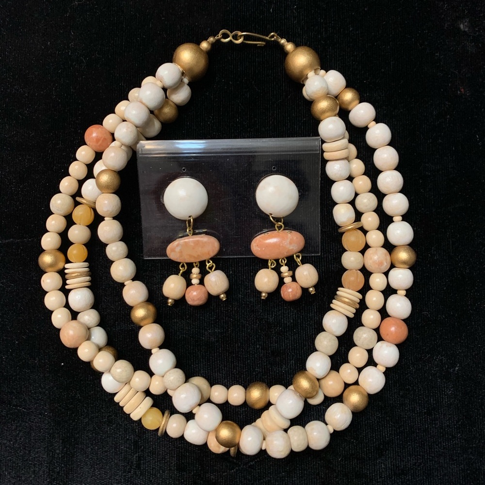 NECKLACE & EARRING SET - NEVER WORN
